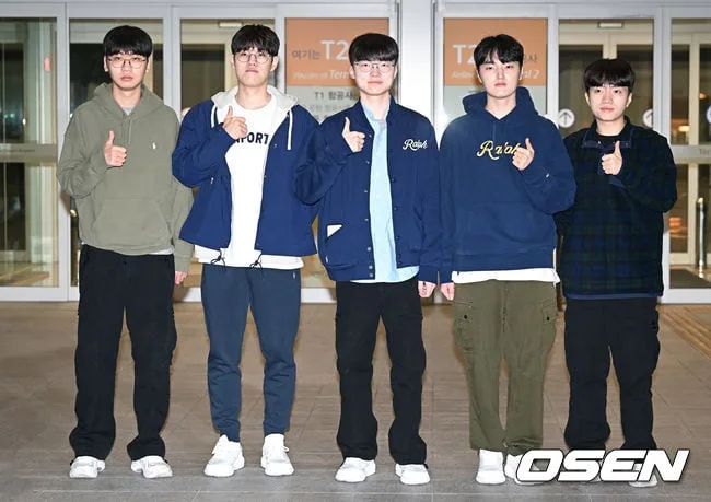 [사진]롤드컵 출전 위해 미국 향하는 T1