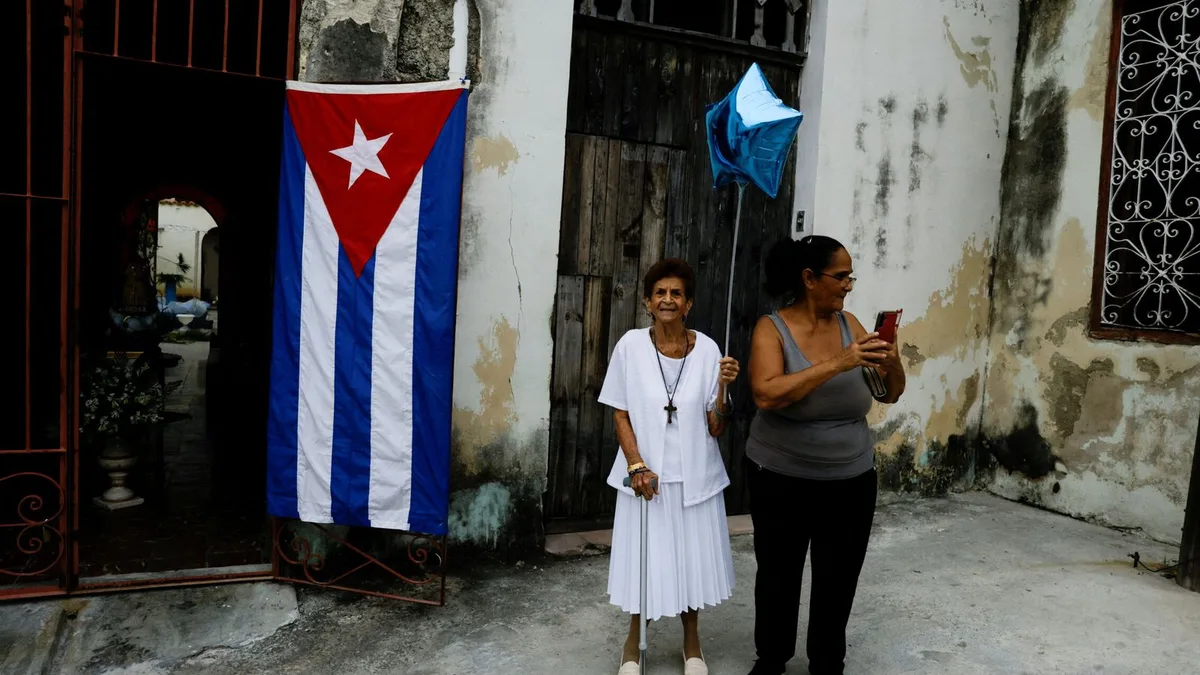 Hasta 500.000 cubanos podrían ser regularizados tras el histórico fallo de una jueza de Miami