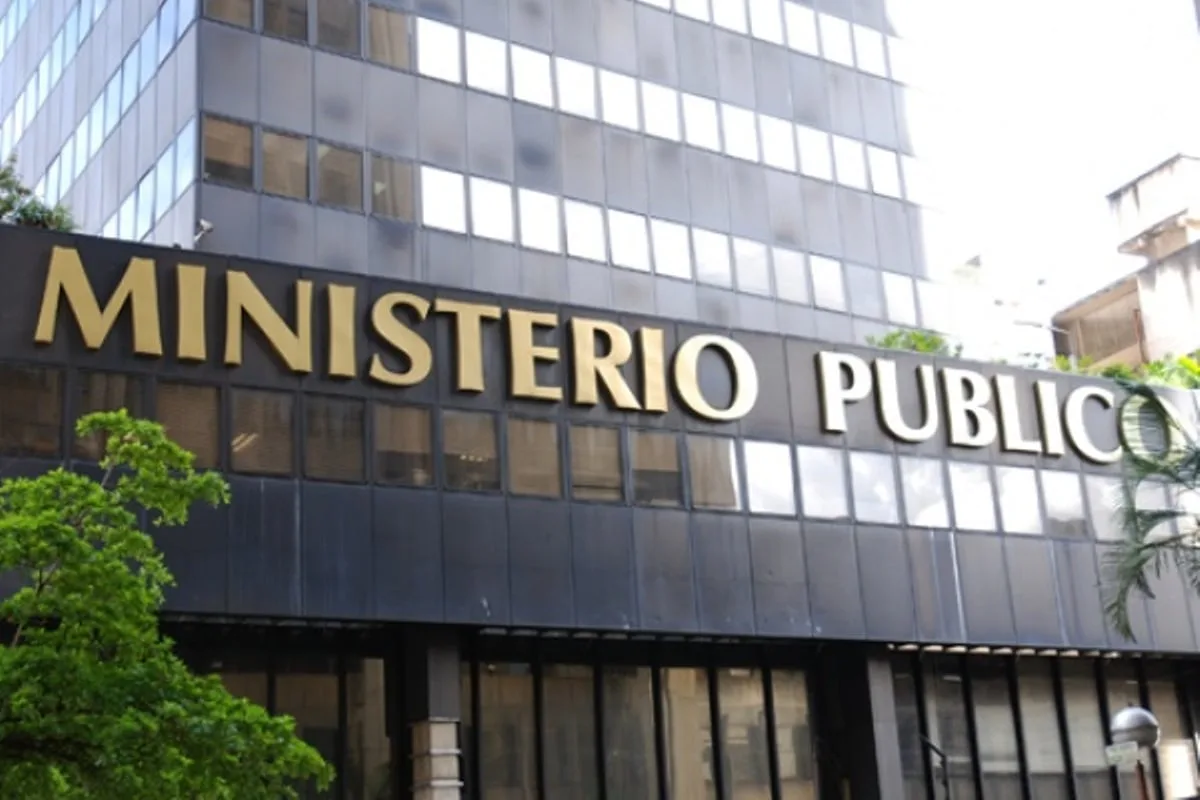 La historia no se borra: el reclamo de víctimas expuestas al escarnio público por la fiscalía