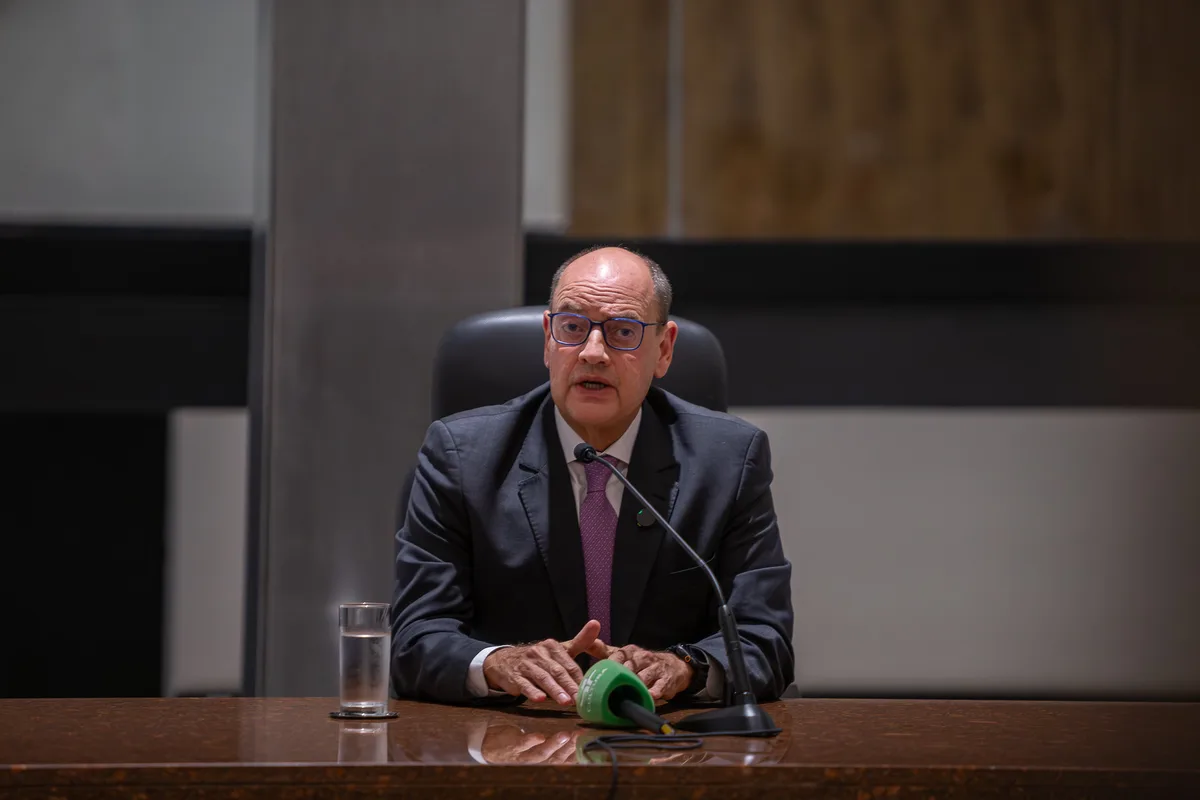 Governo Ricardo Couto tem 38% de aprovação e 20% de desaprovação, aponta Quaest