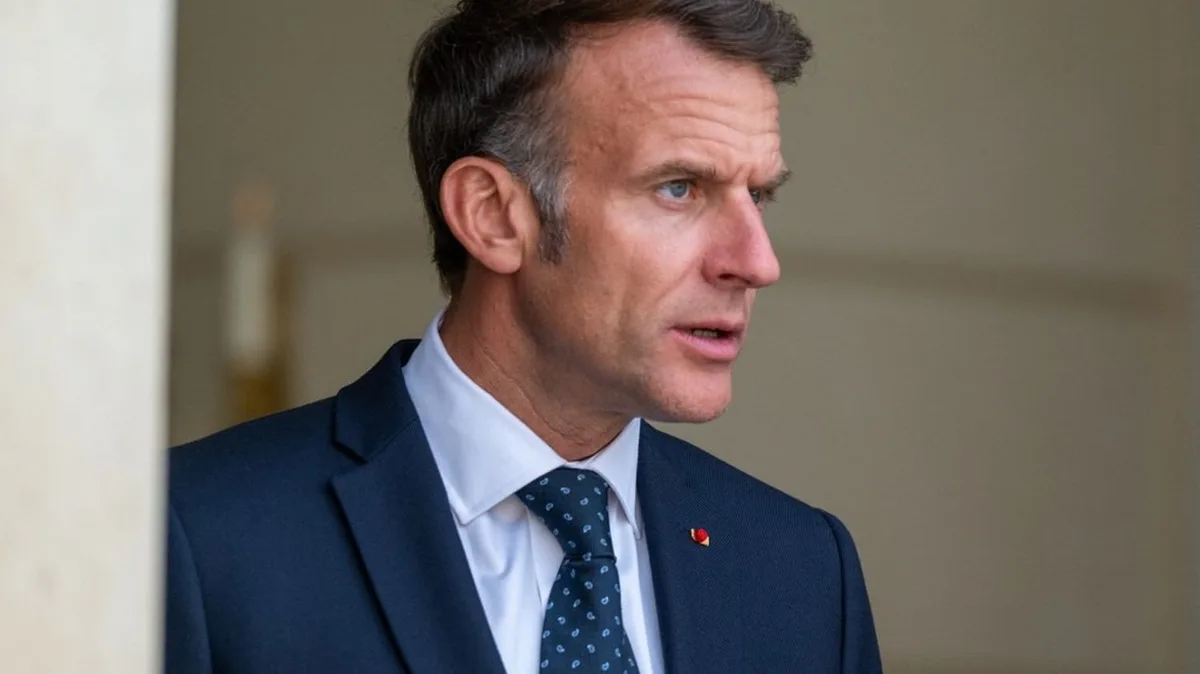 Emmanuel Macron annonce l'envoi de nouveaux missiles intercepteurs à l'Ukraine, au lendemain d'une frappe russe meurtrière sur un centre commercial