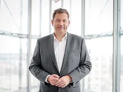 Berlin Tag & Macht: Lorenzo Klingbeillini und das Sommerhaus der Politstars