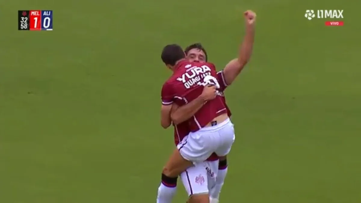 Gol de Cristian Bordacahar con un fuerte cabezazo tras una salida presurosa y a destiempo de Alejandro en Alianza Lima vs Melgar por Liga 1 2026