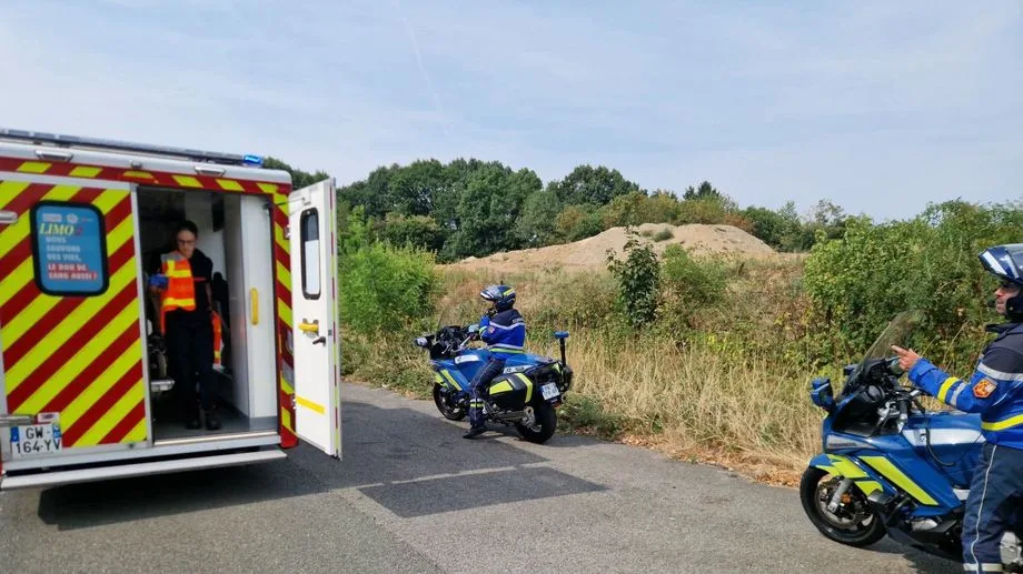 "Une prise en charge pleine d'amour" : dans les bouchons de l'A20 en plein accouchement, elle est escortée à la clinique