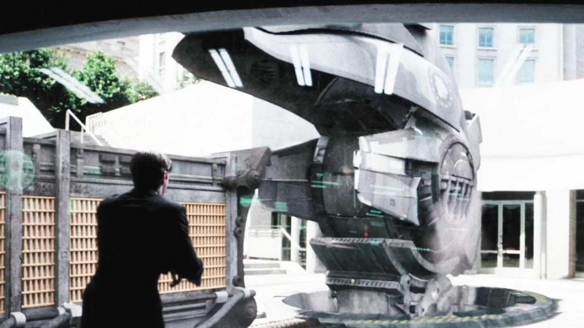 Depuis 24 ans, Tom Cruise nous laisse sans voix dans cette scène d'ouverture spectaculaire signée Steven Spielberg