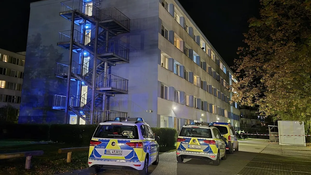 Großeinsatz in Asylunterkunft - Polizei beendet Gewalt-Eskalation
