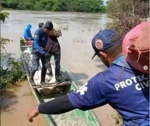 Crecida del río Arauca afectó a siete viviendas y nueve familias