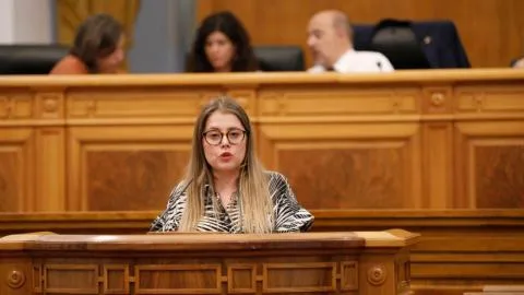 El PP se salta el orden del dÃ­a para hablar de Ceuta y acaba con una diputada expulsada de las Cortes