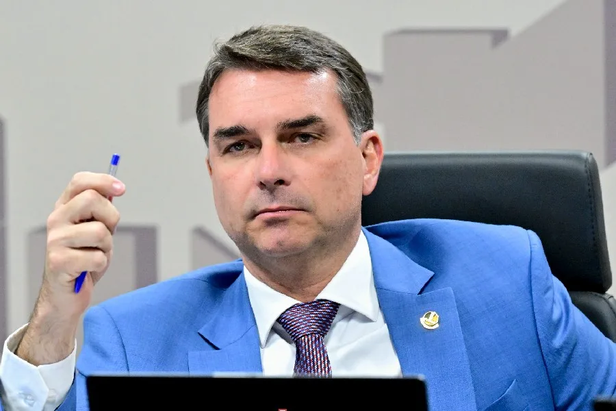 Flávio não consegue chegar a 30% dos votos no maior colégio do Nordeste, segundo pesquisa