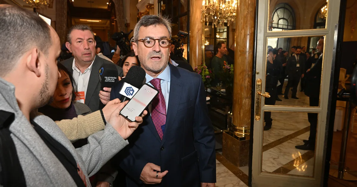 Tras las duras críticas a Milei, la UIA le pide un RIGI industrial y un pacto fiscal: "Esta transición es muy dura"