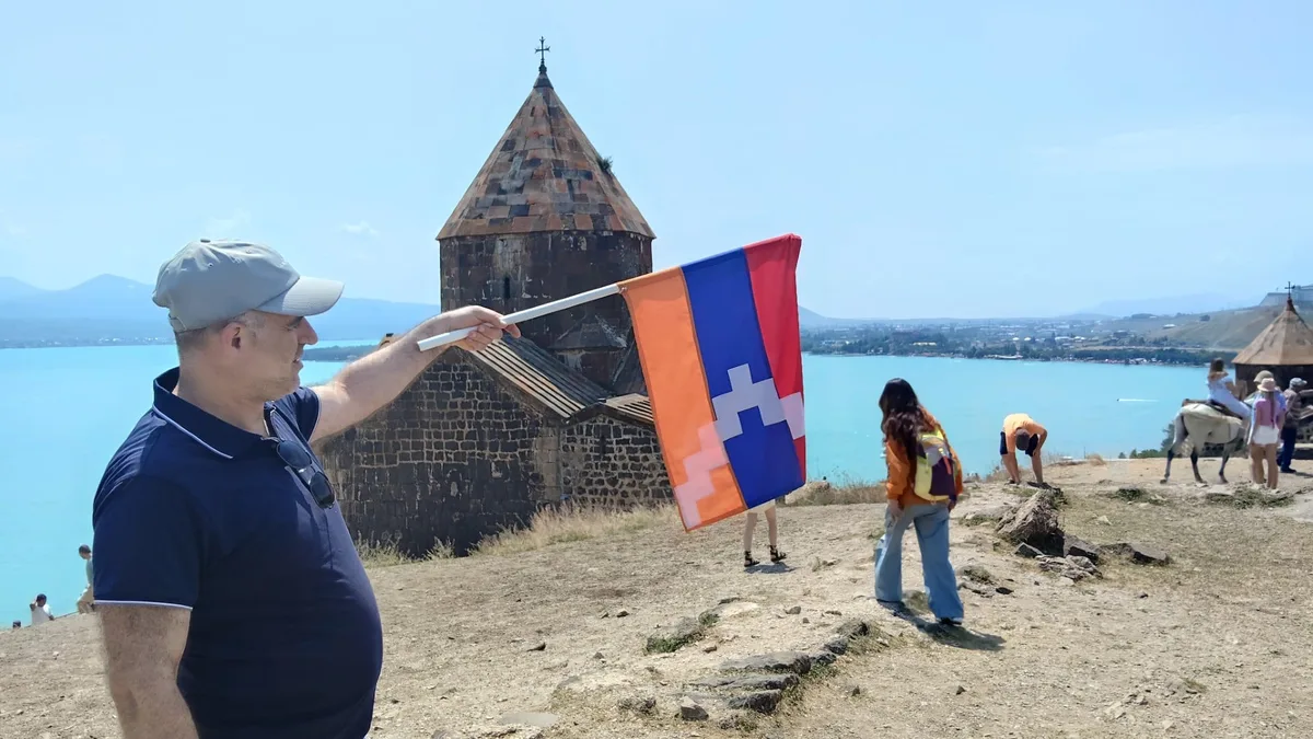 Una tierra, dos pueblos y una disputa interminable: la herida que sigue separando a Armenia y Azerbaiyán