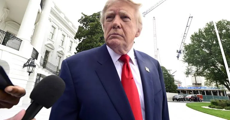 Trump adia novamente sanções contra a Rússia