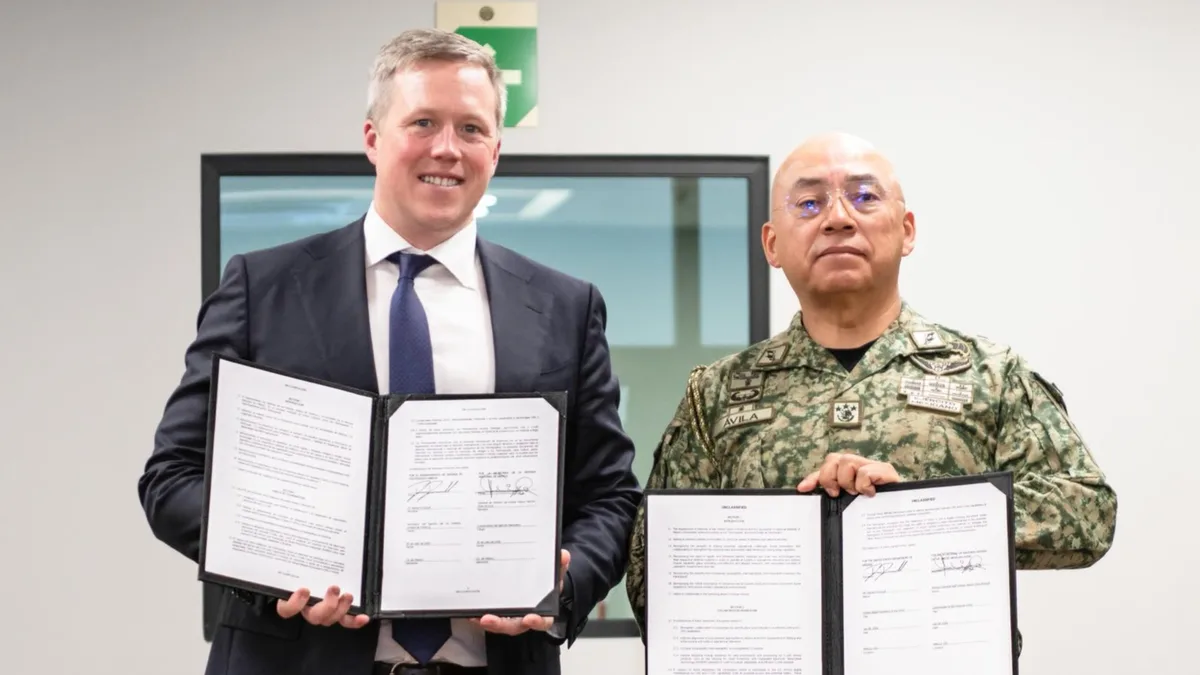 México y EEUU firman acuerdo de defensa para adquirir drones y tecnología antidrones contra el crimen organizado