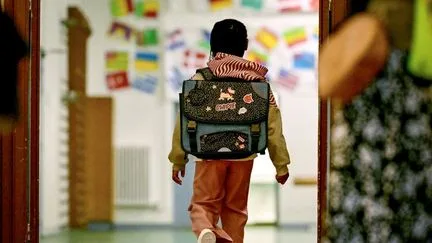 Interdiction du portable au lycée, éducation financière, questionnaire sur les violences sexuelles... Quelles sont les nouveautés de la rentrée 2026 ?