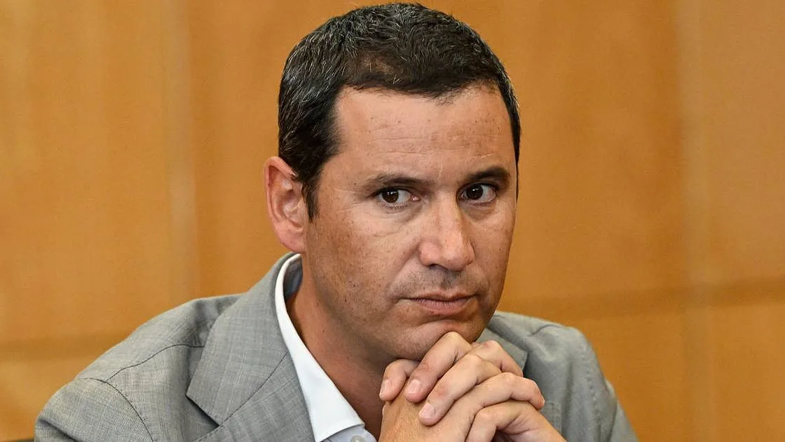 Galamba critica compra de participação estatal na REN: “O Estado já tem plenos poderes para influenciar a atividade” da empresa