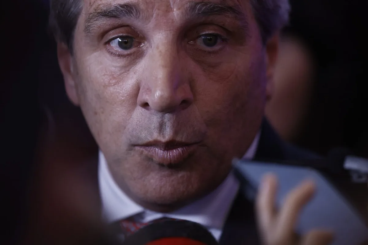 Luis Caputo respondió a las críticas de la UIA sobre las políticas económicas del Gobierno