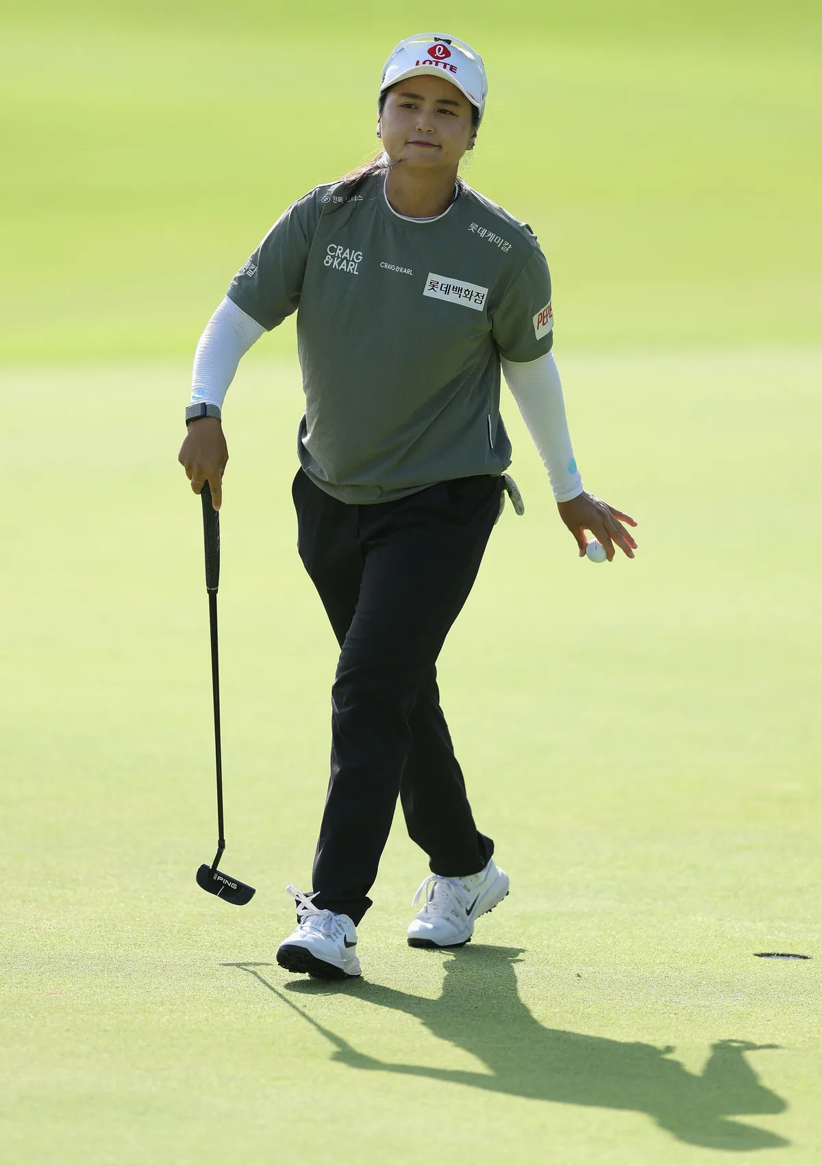 チェ・ヘジン、124戦目初優勝へ単独首位