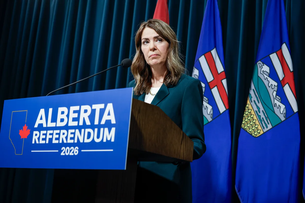 Danielle Smith denies watering down government messaging on independence question