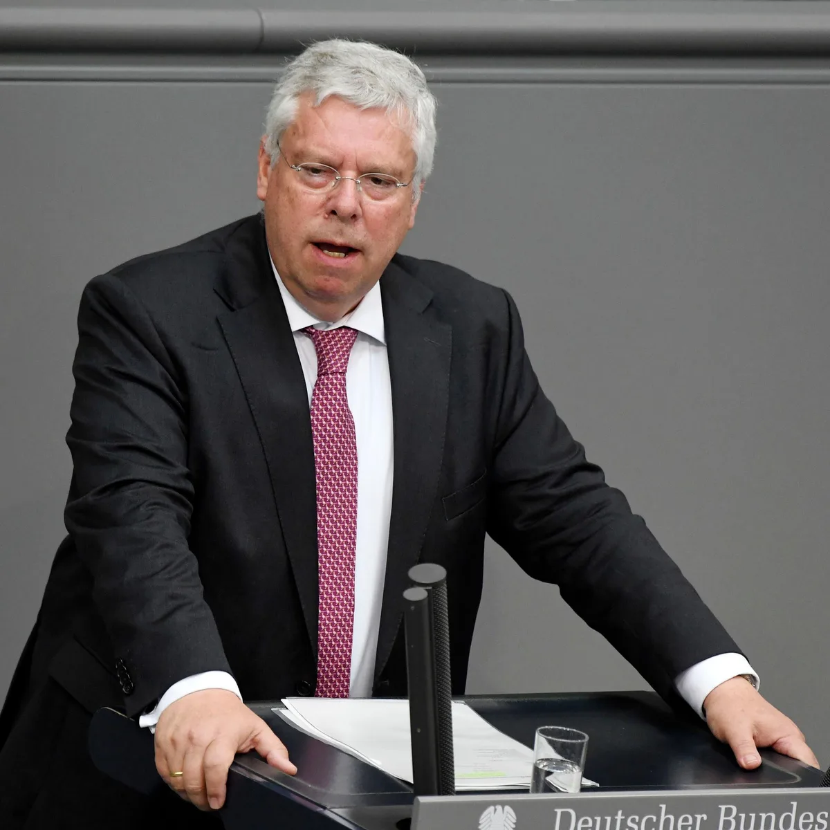 Wahl der Staatsduma - "Letztlich steht das Ergebnis schon vor der Auszählung fest": CDU-Außenpolitiker Hardt bezeichnet Parlamentswahl in Russland als "Farce"