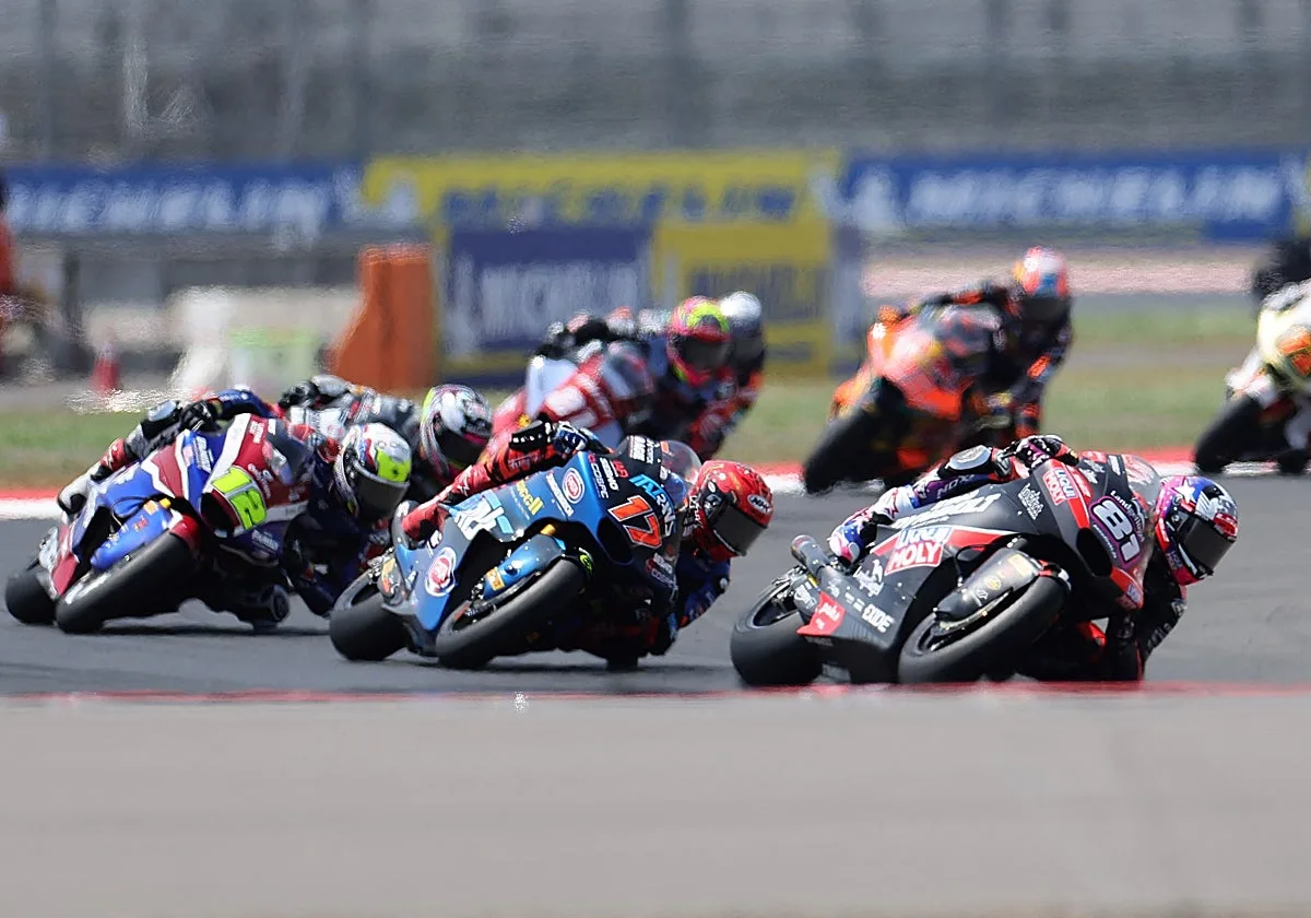 Dani Muñoz y José Antonio Rueda rinden a un alto nivel en el GP de Indonesia de Moto2