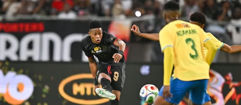 Pirates’ Mbuthuma ‘should be charged’ for vicious kick on Matthews: Hlungwani