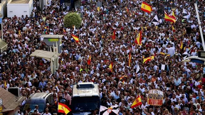 Madrid acusa al Gobierno de prohibir su concentración por Ceuta y la Delegación matiza que debe ser un acto institucional