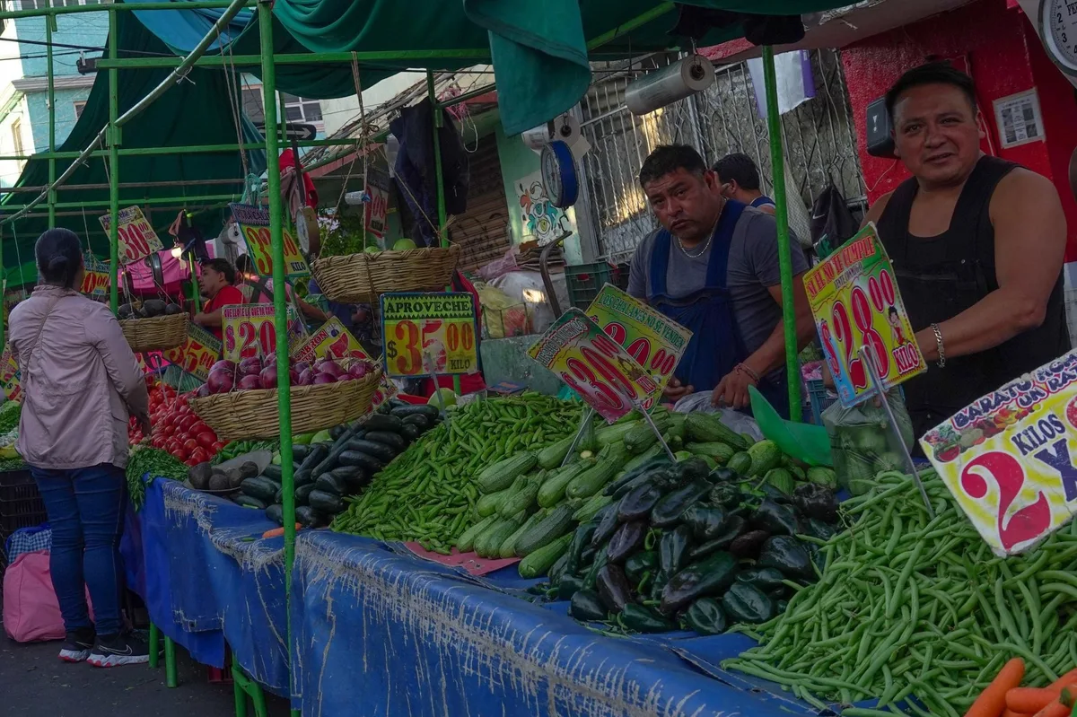 Inflación en México acelera a 3.26% en primera quincena de agosto: ¿Qué productos subieron de precio?