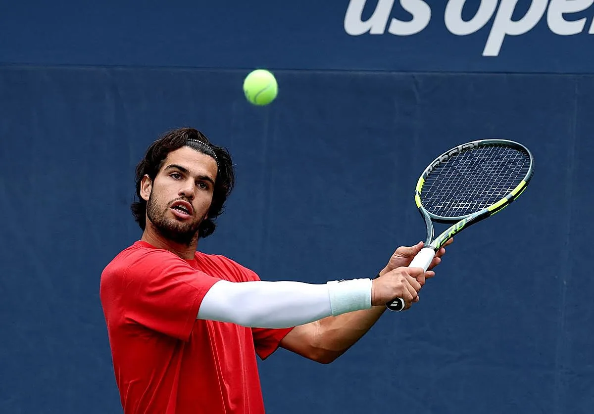 A qué hora juega Alcaraz hoy y dónde ver en televisión y online el partido contra Safiullin del US Open