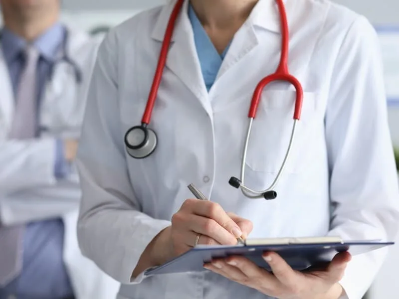 Projeto prevê transparência em filas de consultas e cirurgias do SUS