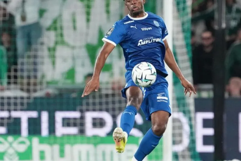 Mercato : courtisé notamment par Lille et Monaco, Yvann Titi prolonge avec Troyes pour deux ans