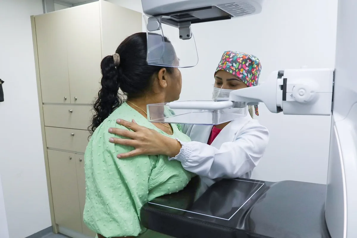 Mulheres com câncer são orientadas sobre os direitos e acesso ao tratamento