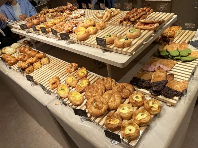We waited three hours to get into the new carb heaven all-you-can-eat bread restaurant in Osaka