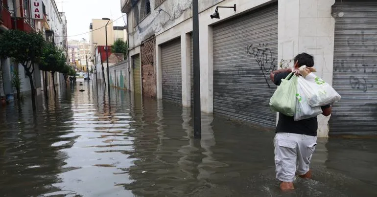 Espanha. Tempestade causa um morto na Catalunha