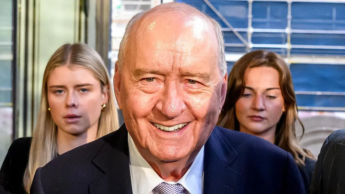 'Great couple': banter as man allegedly groped by Jones