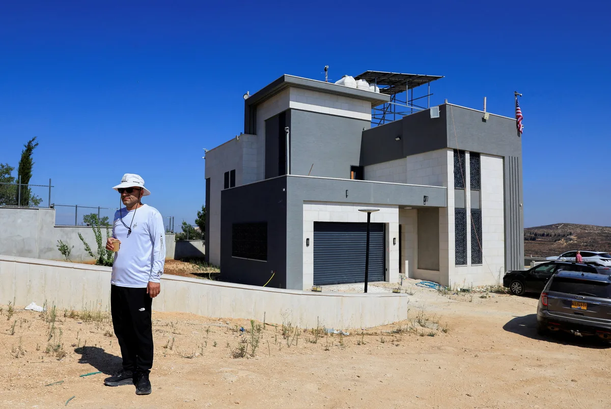 WATCH | Israeli settler confronts Palestinian American at his besieged West Bank home