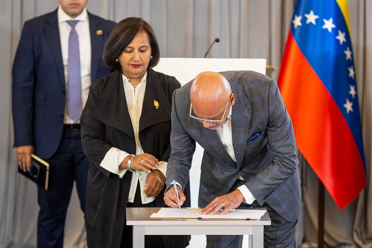 Dinorah Figuera exigió la libertad de todos los presos políticos en Venezuela