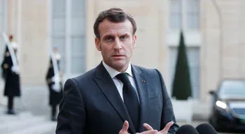 Macron diz que rejeitou pedido de demissão apresentado por ministro do Interior