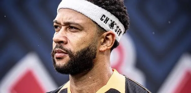 Corinthians: Contrato de Memphis proíbe envolvimento político, diz Stabile
