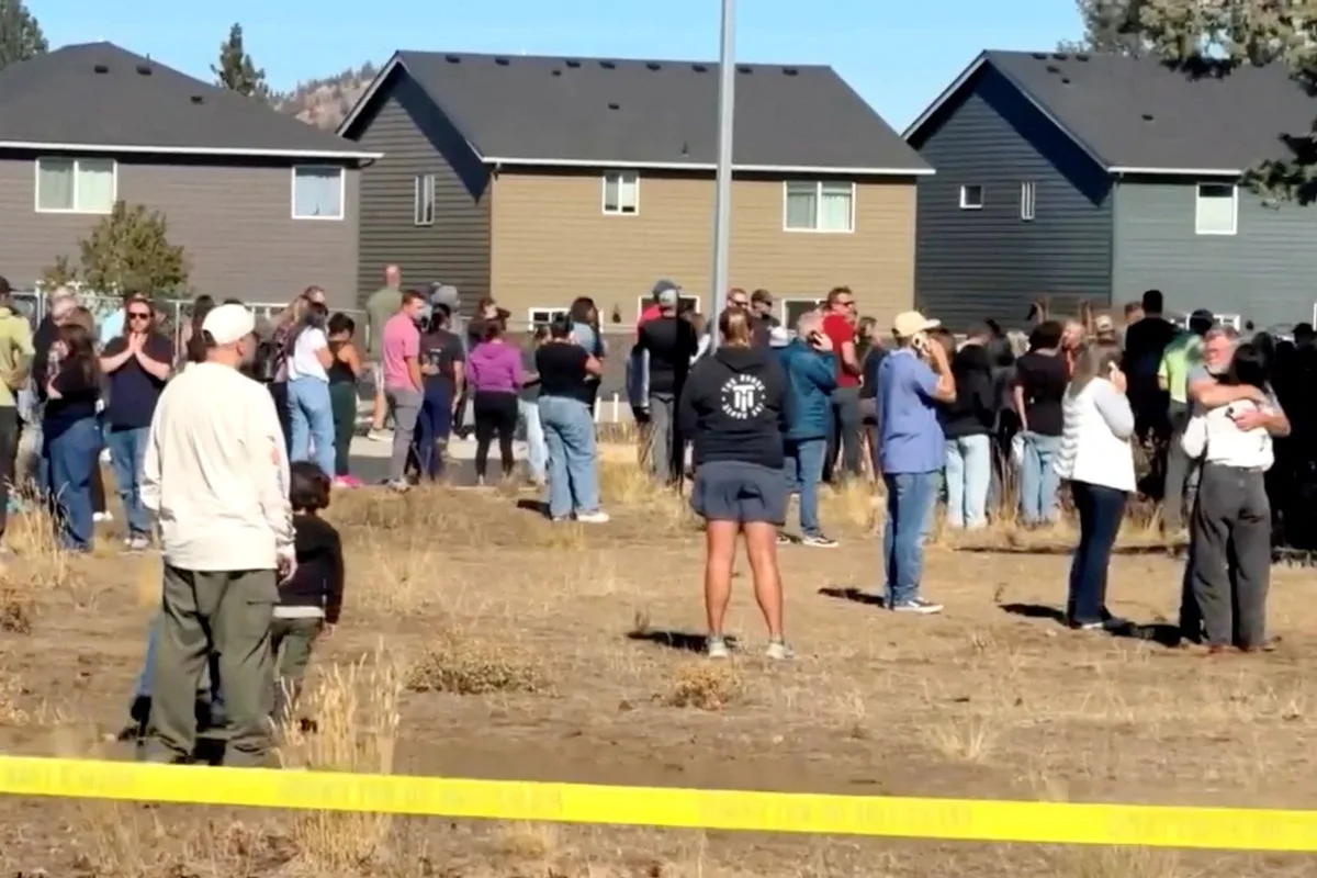 Four killed and shooter, 16, dead after gunman opens fire at Oregon elementary school