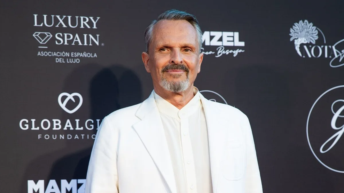Miguel Bosé, 70 años: "Me levanto a las 5 y media de la mañana, entreno y desayuno un café con dos galletas"