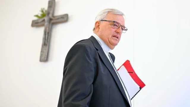 Kirche: Bischof von Speyer legt Amt nieder