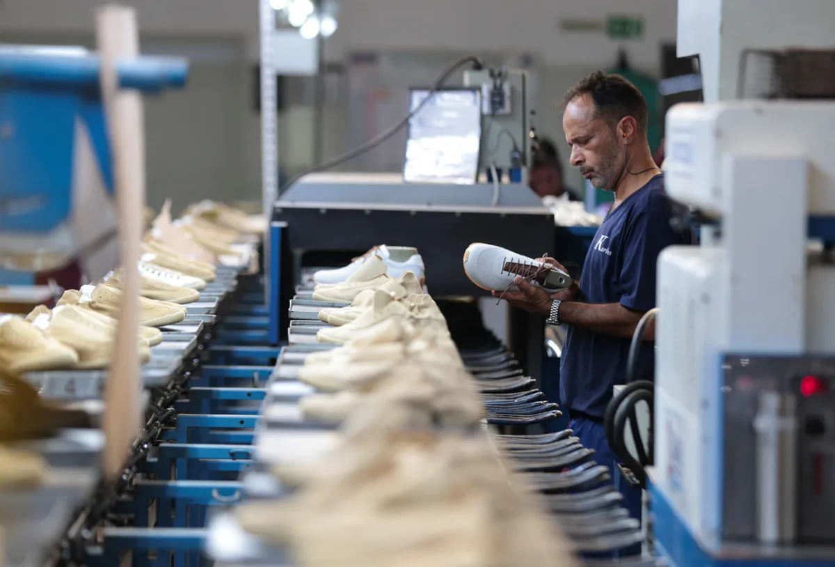Tarifaço dos EUA já afeta empresas; entenda quando os efeitos podem chegar ao seu bolso