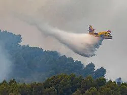 Waldbrand und Überschwemmungen: Spaniens Feuerwehr kämpft mit zwei Extremen