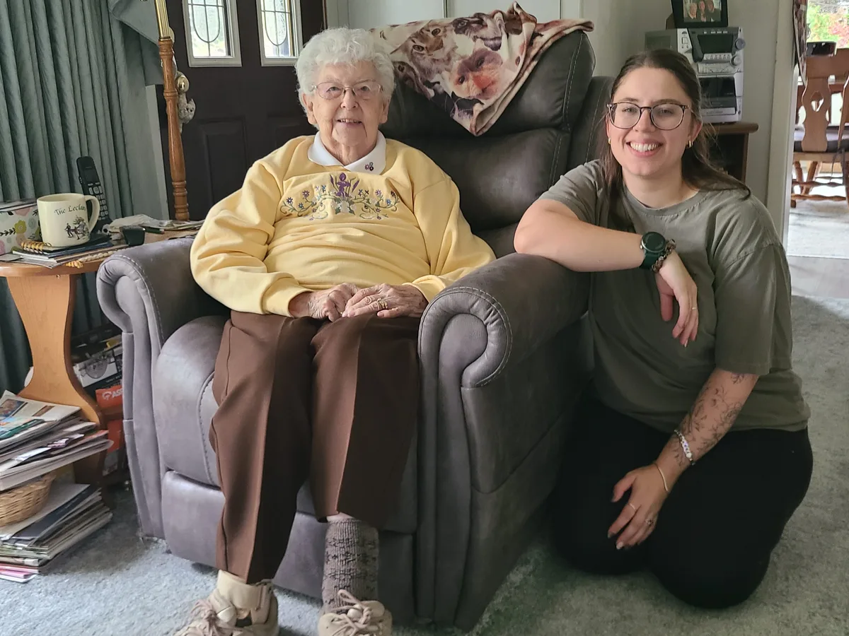 I clean for my 92-year-old neighbor every week. I make $35 an hour — and we've become unlikely friends.