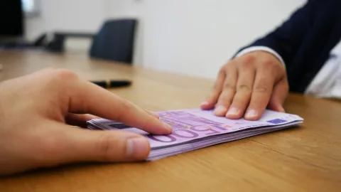 ENCUESTA: ¿Está sobrevalorado el mercado de fichajes actual?