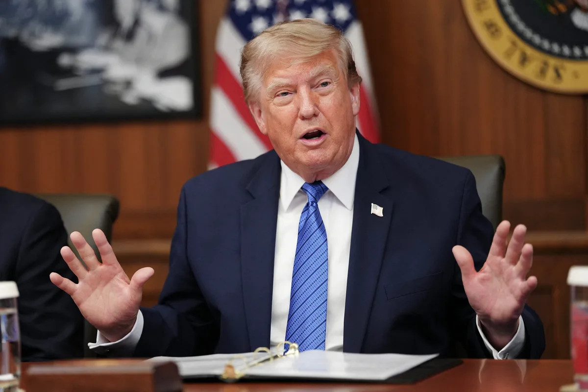 Trump firma orden para cambiar el nombre del lago Ontario a "lago América"