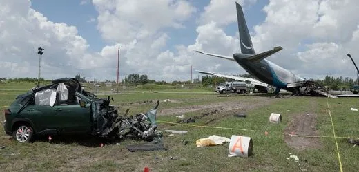 Miami: Experte sieht »Verkettung von Pilotenfehlern« vor Amazon-Absturz