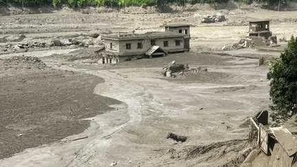 Des inondations massives dans le nord du Népal font au moins huit morts