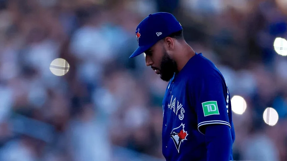 Blue Jays Starter Joins Mariners Just 1 Day After Cutting Ties With Toronto