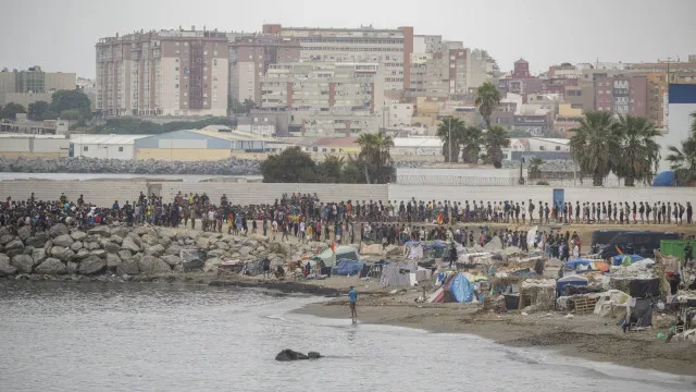 Ceuta acolhe 3.086 menores e centros estão com sobrelotação de 10.451%